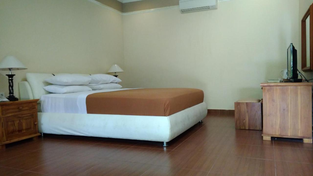 Mascot Hotel Senggigi Kültér fotó